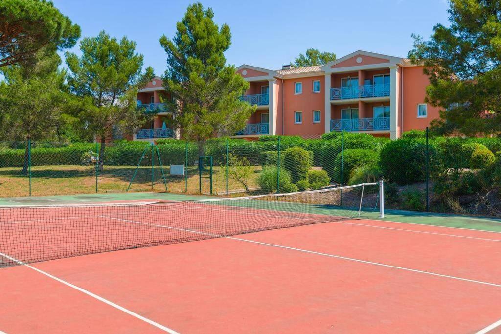 Appartement T2 Dans Residence Avec Piscine Et Tennis Saint-Raphaël Exterior foto